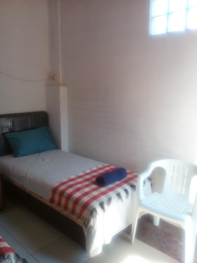 Izaac'S Bed & Breakfast Lovina Dış mekan fotoğraf