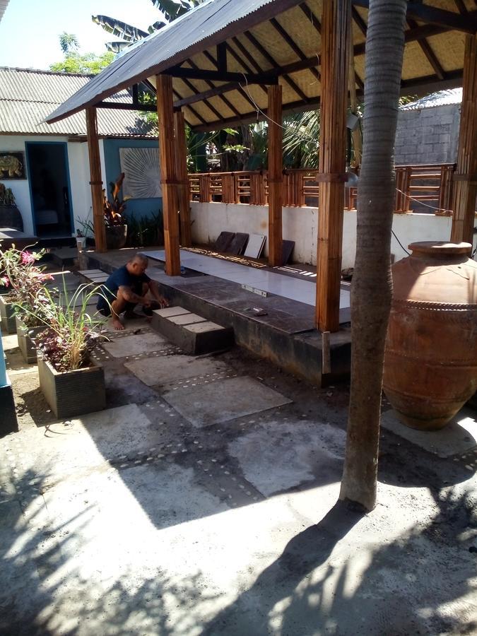 Izaac'S Bed & Breakfast Lovina Dış mekan fotoğraf