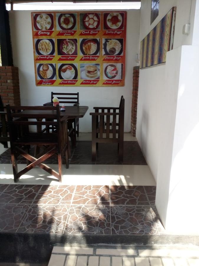 Izaac'S Bed & Breakfast Lovina Dış mekan fotoğraf
