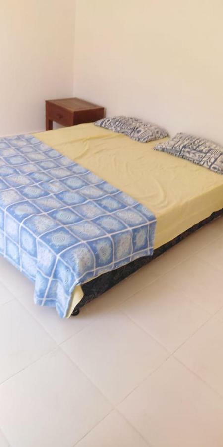 Izaac'S Bed & Breakfast Lovina Dış mekan fotoğraf