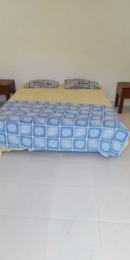 Izaac'S Bed & Breakfast Lovina Dış mekan fotoğraf