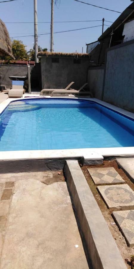 Izaac'S Bed & Breakfast Lovina Dış mekan fotoğraf