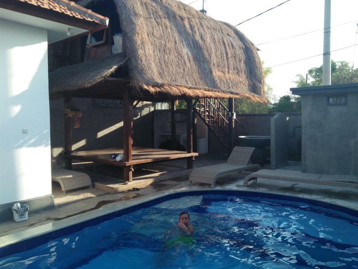 Izaac'S Bed & Breakfast Lovina Dış mekan fotoğraf